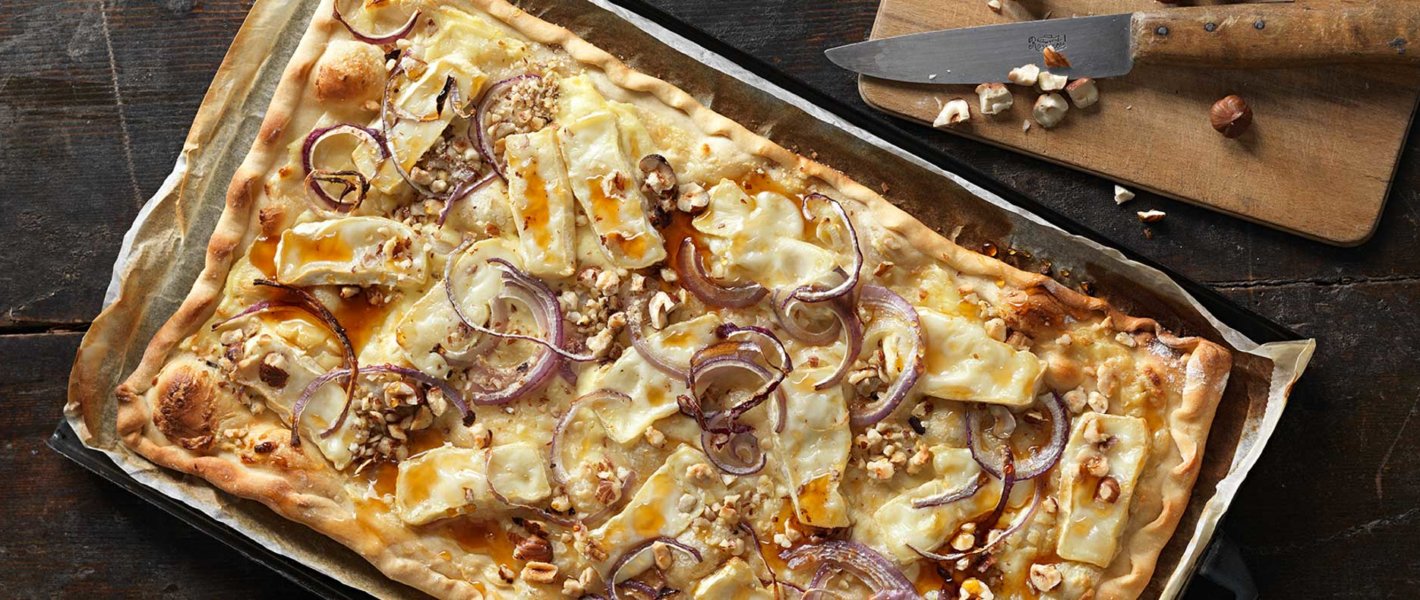 Flammkuchen mit Ziegenkäse und Honig Tante Fanny