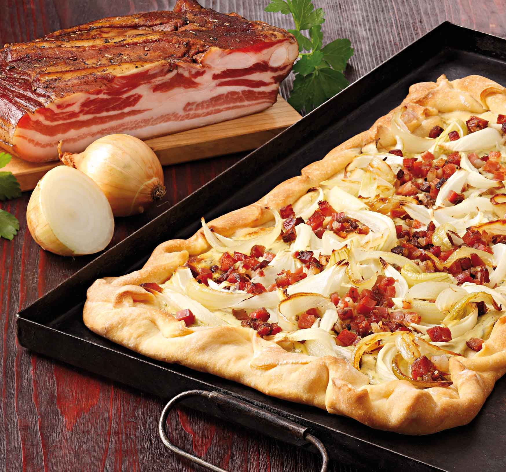 Flammkuchen mit Zwiebel und Speck - Tante Fanny