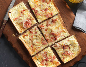 Elsässer Flammkuchen Gratinée