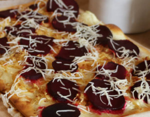Rote Rüben Dinkelpizza