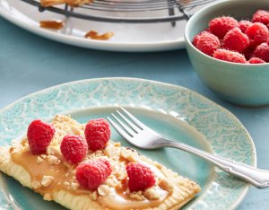 Himbeer Erdnusskaramell Poptarts