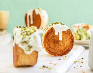 Croissant Rolls mit Matcha-Füllung